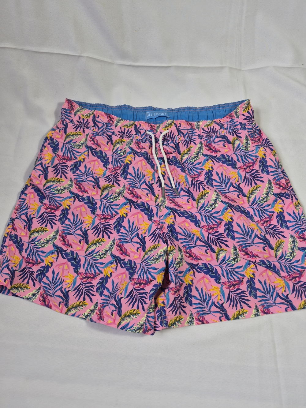 Blueport XL Mens Pink Blue Swim Trunks With Mesh Lining and Side Pockets